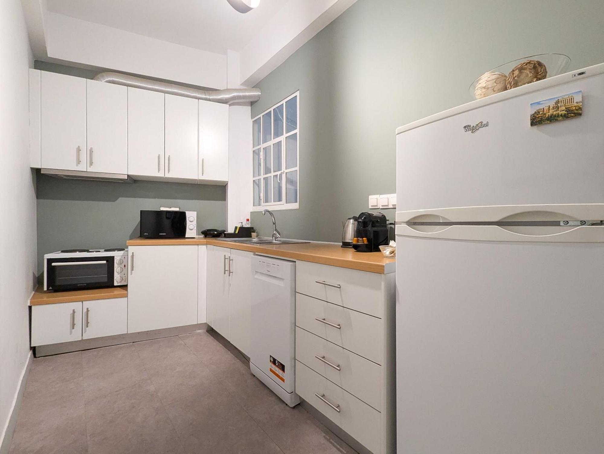 Spacious Apt For 5 Guests Next To Acropolis&Metro Atenas Exterior foto